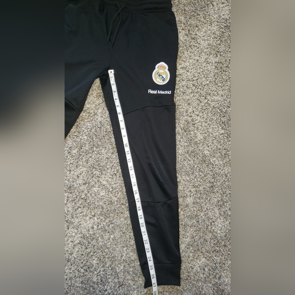 Real Madrid| Slim Fit Joggers - Picture 3 of 5